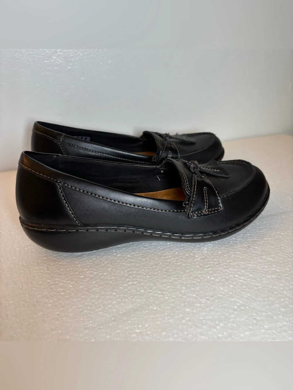 Clarks Womens Ashland Bubble Loafers Size 6.5M